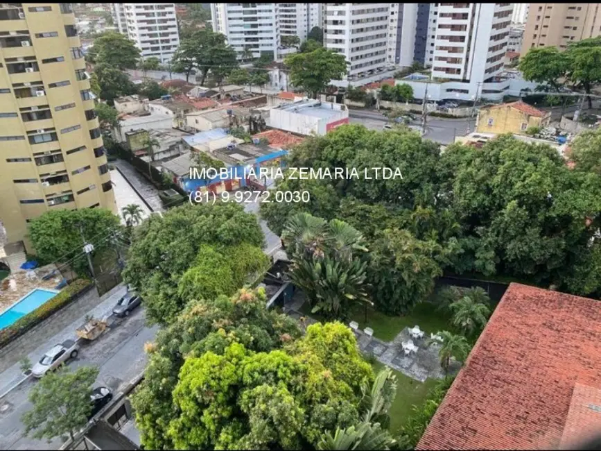 Foto 9 de Apartamento com 4 quartos à venda, 130m2 em Casa Forte, Recife - PE