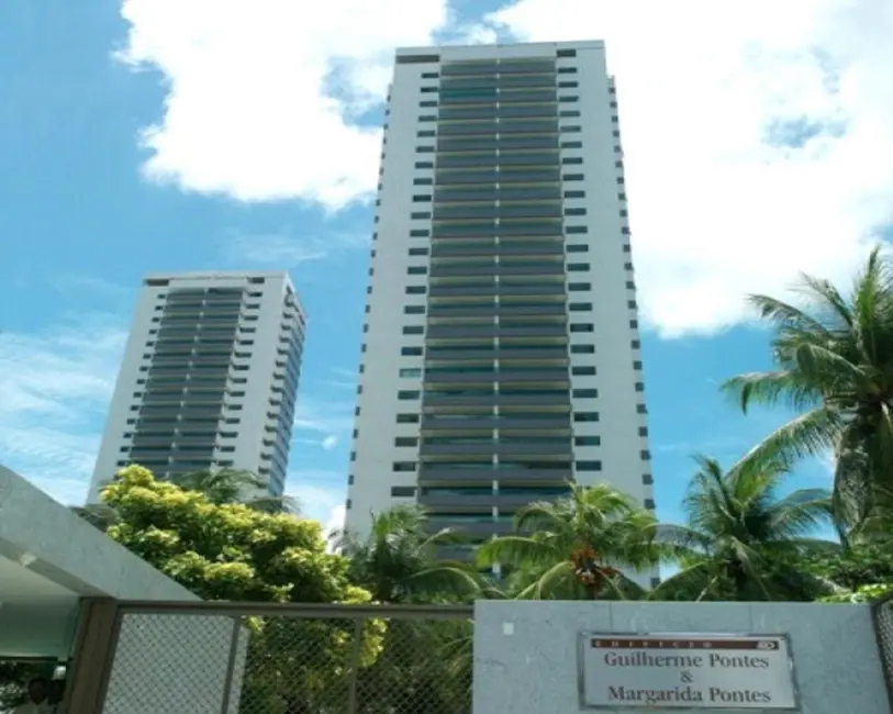 Foto 1 de Apartamento com 4 quartos à venda, 245m2 em Casa Forte, Recife - PE