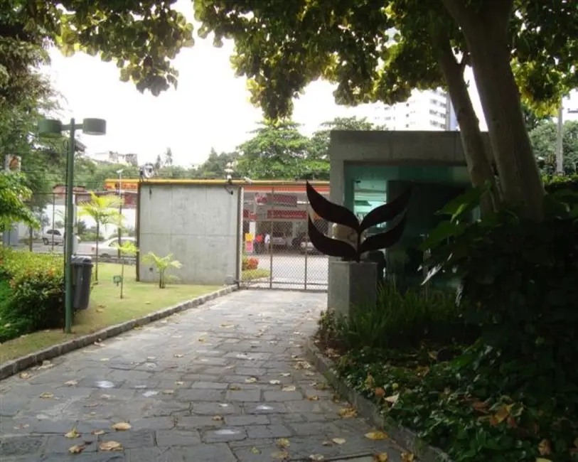 Foto 3 de Apartamento com 4 quartos à venda, 245m2 em Casa Forte, Recife - PE
