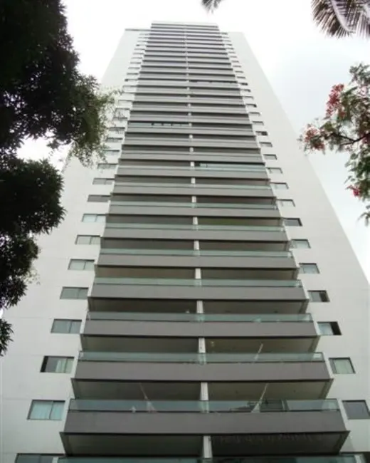 Foto 8 de Apartamento com 4 quartos à venda, 245m2 em Casa Forte, Recife - PE