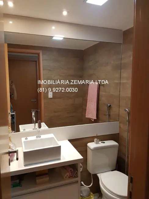 Foto 2 de Apartamento com 3 quartos à venda, 78m2 em Prado, Recife - PE