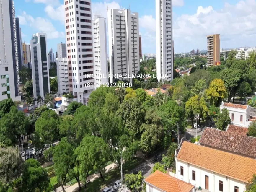 Foto 8 de Apartamento com 4 quartos à venda, 165m2 em Casa Forte, Recife - PE