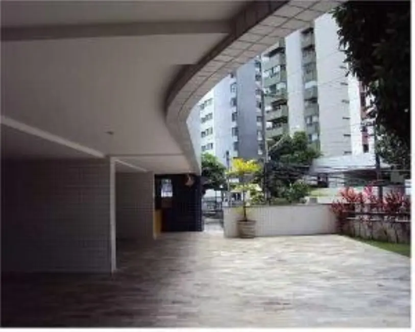 Foto 7 de Apartamento com 3 quartos à venda, 98m2 em Jaqueira, Recife - PE