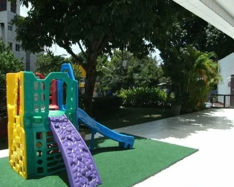 Foto 9 de Apartamento com 3 quartos à venda, 98m2 em Jaqueira, Recife - PE