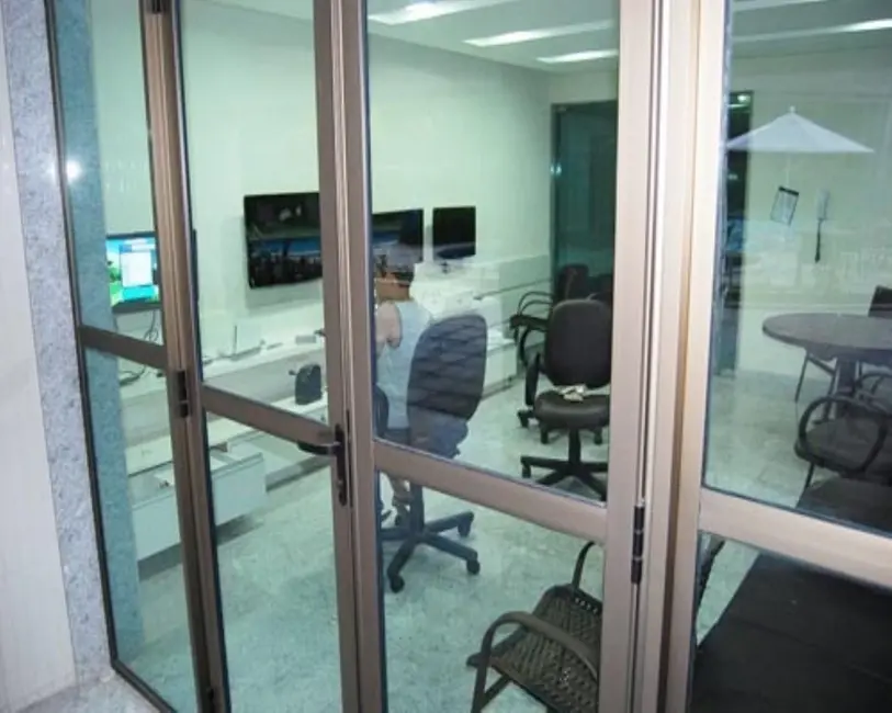 Foto 5 de Apartamento com 4 quartos à venda, 200m2 em Jaqueira, Recife - PE