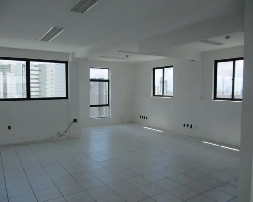 Foto 1 de Sala Comercial para alugar, 25m2 em Espinheiro, Recife - PE