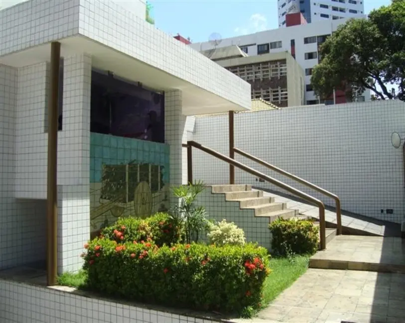 Foto 4 de Apartamento com 3 quartos à venda, 141m2 em Espinheiro, Recife - PE