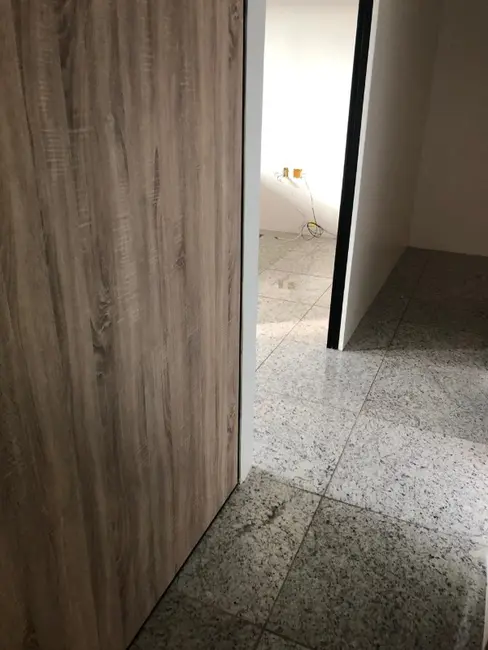 Sala Comercial à venda e para alugar, 61m2 em Pina, Recife - PE - imagem 8 Foto 8 de Sala Comercial à venda e para alugar, 61m2 em Pina, Recife - PE