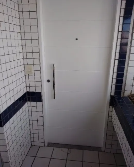 Foto 4 de Apartamento com 3 quartos à venda, 80m2 em Madalena, Recife - PE