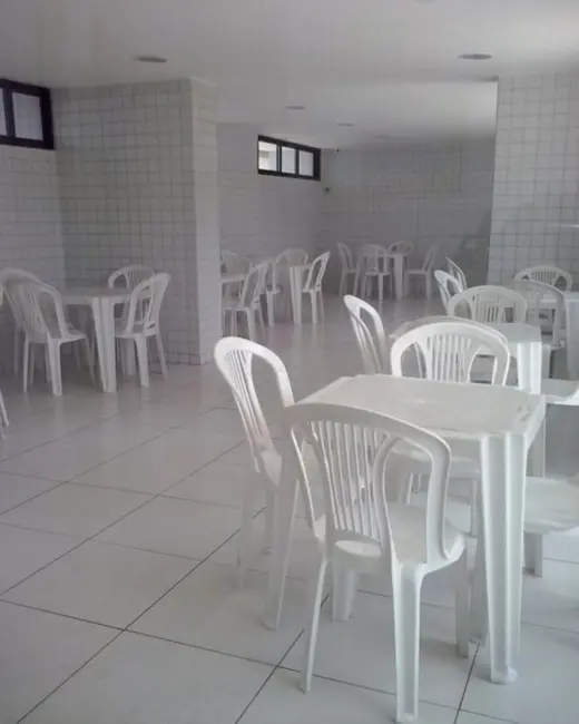 Foto 5 de Apartamento com 2 quartos à venda, 80m2 em Casa Amarela, Recife - PE