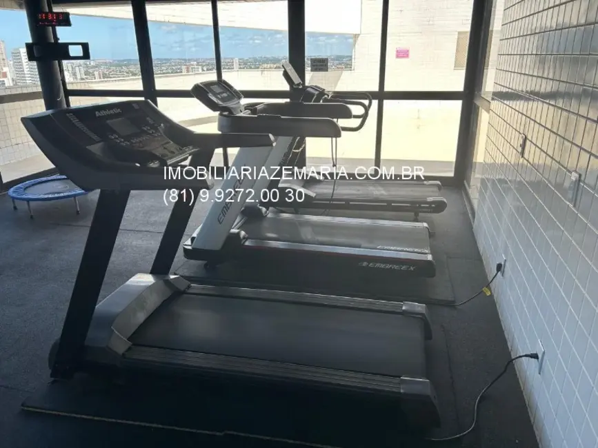 Foto 9 de Apartamento com 4 quartos à venda, 180m2 em Casa Forte, Recife - PE