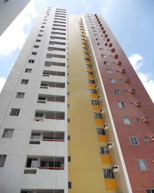 Foto 1 de Apartamento com 2 quartos à venda, 73m2 em Torre, Recife - PE