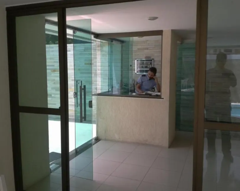 Foto 3 de Apartamento com 2 quartos à venda, 73m2 em Recife - PE