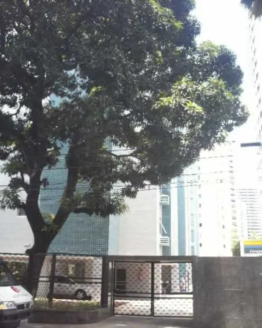 Foto 2 de Apartamento com 2 quartos à venda, 80m2 em Tamarineira, Recife - PE
