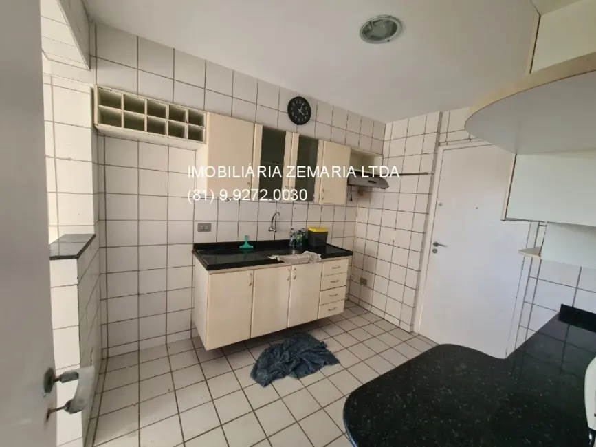 Foto 6 de Apartamento com 2 quartos à venda, 79m2 em Madalena, Recife - PE