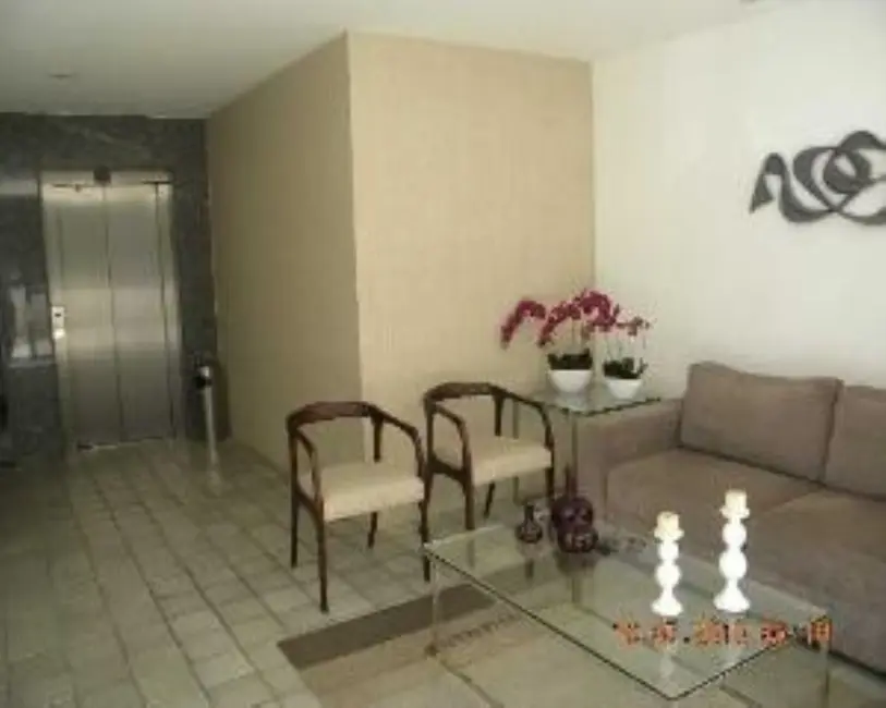 Foto 4 de Apartamento com 2 quartos à venda, 79m2 em Madalena, Recife - PE