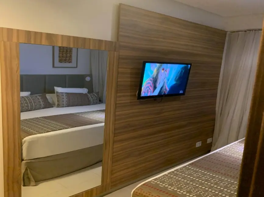 Foto 3 de Apartamento com 2 quartos à venda, 68m2 em Pina, Recife - PE