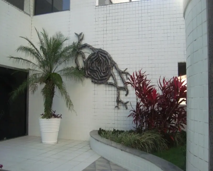 Foto 4 de Apartamento com 4 quartos à venda, 180m2 em Casa Forte, Recife - PE