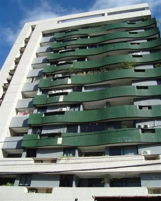 Foto 1 de Apartamento com 2 quartos à venda, 64m2 em Casa Forte, Recife - PE