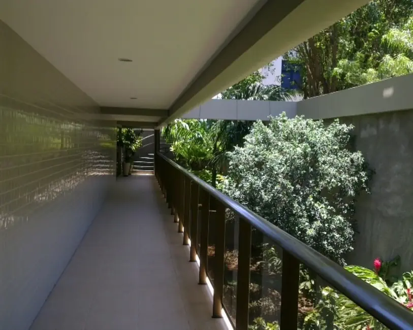 Foto 3 de Apartamento com 4 quartos à venda, 200m2 em Casa Forte, Recife - PE