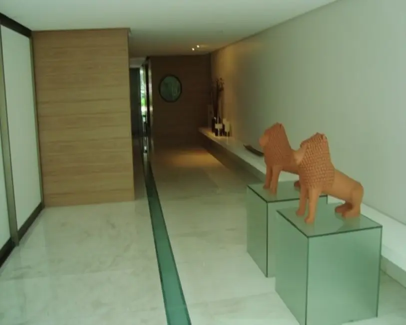 Foto 4 de Apartamento com 4 quartos à venda, 191m2 em Casa Forte, Recife - PE