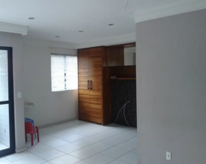 Foto 2 de Apartamento com 3 quartos à venda, 79m2 em Espinheiro, Recife - PE