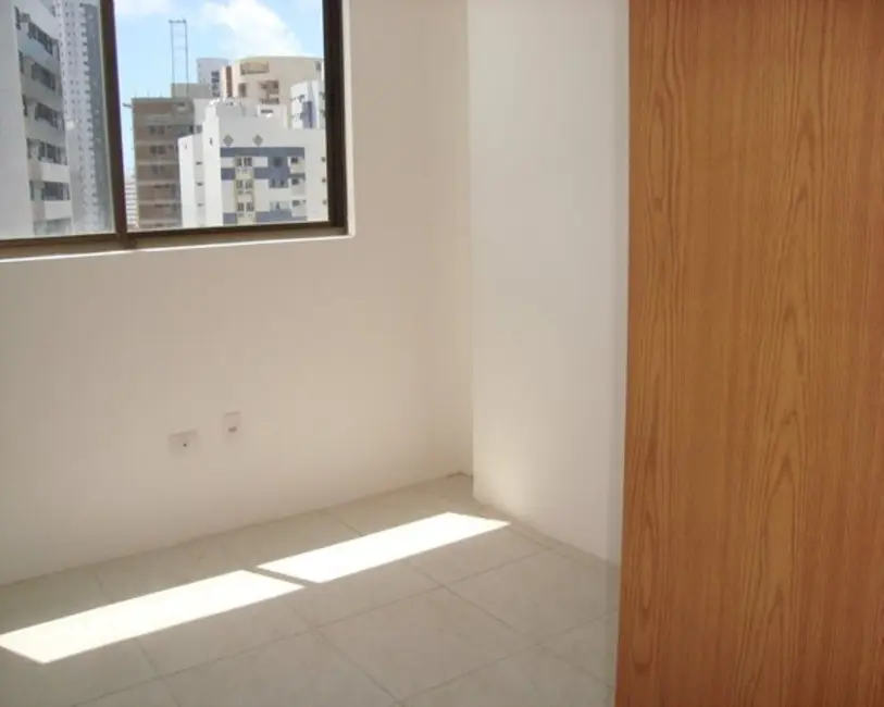 Apartamento com 2 quartos à venda, 50m2 em Boa Viagem, Recife - PE - imagem 7 Foto 7 de Apartamento com 2 quartos à venda, 50m2 em Boa Viagem, Recife - PE