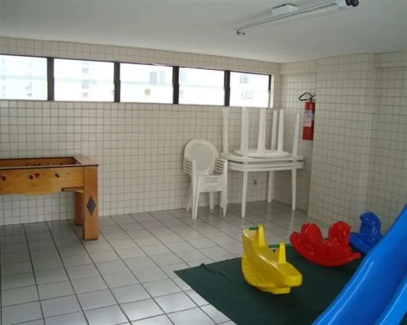 Foto 3 de Apartamento com 3 quartos à venda, 90m2 em Torre, Recife - PE