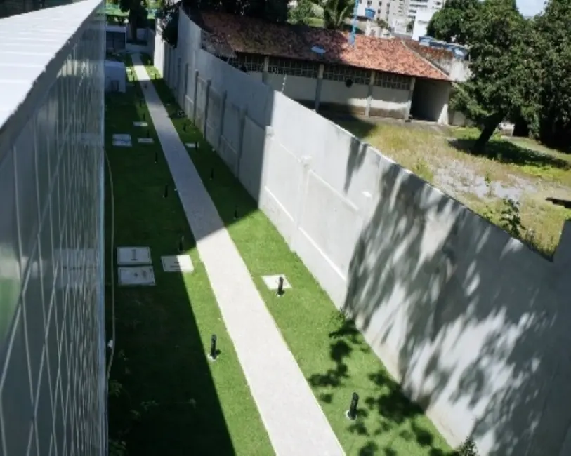 Foto 3 de Apartamento com 2 quartos à venda, 63m2 em Torre, Recife - PE