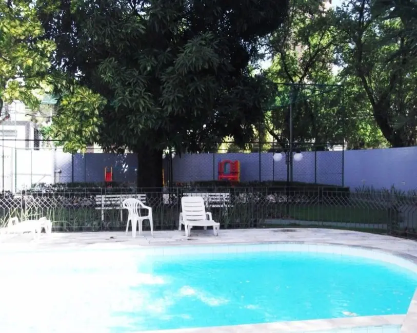 Foto 2 de Apartamento com 2 quartos à venda, 79m2 em Torre, Recife - PE