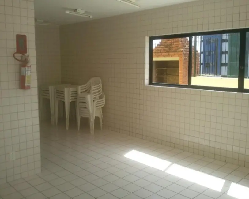 Foto 2 de Apartamento com 3 quartos à venda, 65m2 em Boa Viagem, Recife - PE