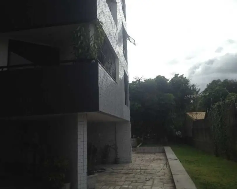 Apartamento com 4 quartos à venda, 143m2 em Casa Forte, Recife - PE - imagem 4 Foto 4 de Apartamento com 4 quartos à venda, 143m2 em Casa Forte, Recife - PE