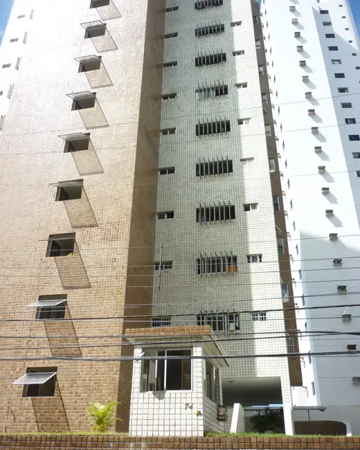 Foto 3 de Apartamento com 2 quartos à venda, 78m2 em Casa Amarela, Recife - PE