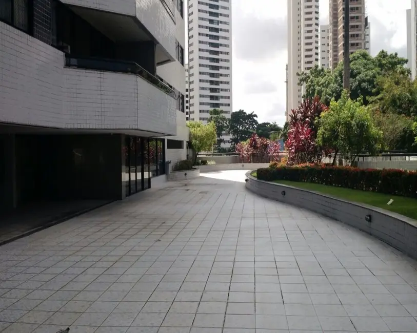 Foto 5 de Apartamento com 4 quartos à venda, 150m2 em Casa Forte, Recife - PE