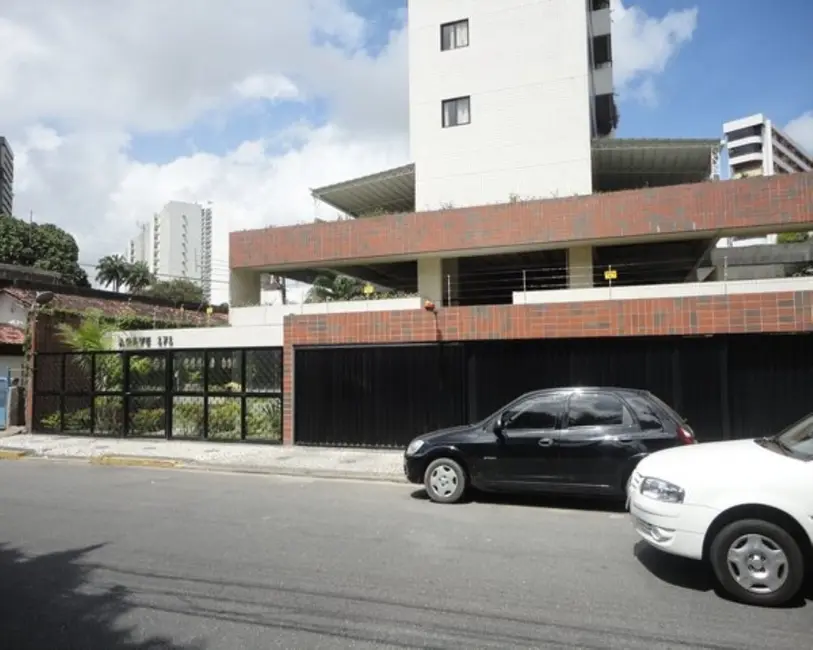 Foto 2 de Apartamento com 3 quartos à venda, 82m2 em Casa Forte, Recife - PE