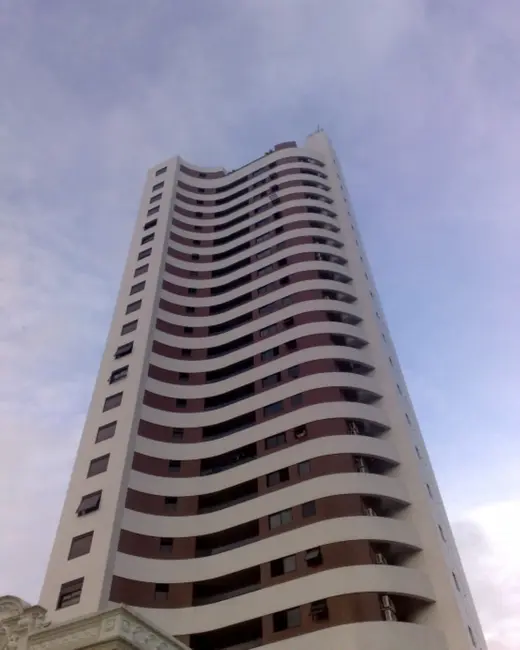 Foto 1 de Apartamento com 4 quartos à venda, 200m2 em Casa Forte, Recife - PE