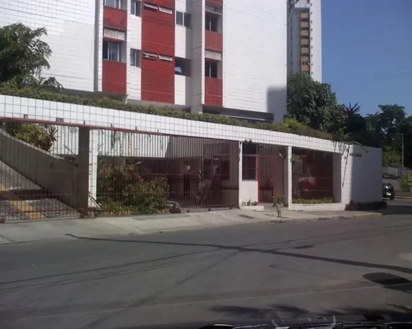 Apartamento com 2 quartos à venda, 85m2 em Derby, Recife - PE - imagem 2 Foto 2 de Apartamento com 2 quartos à venda, 85m2 em Derby, Recife - PE