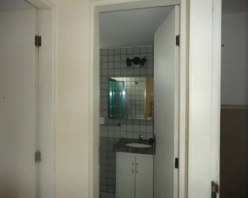 Foto 9 de Apartamento com 3 quartos à venda, 91m2 em Derby, Recife - PE