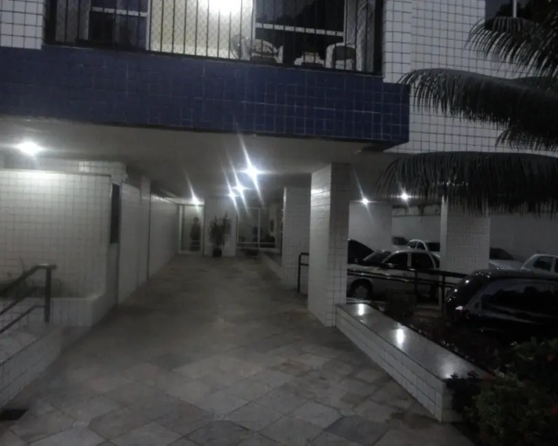 Foto 3 de Apartamento com 2 quartos à venda, 74m2 em Graças, Recife - PE