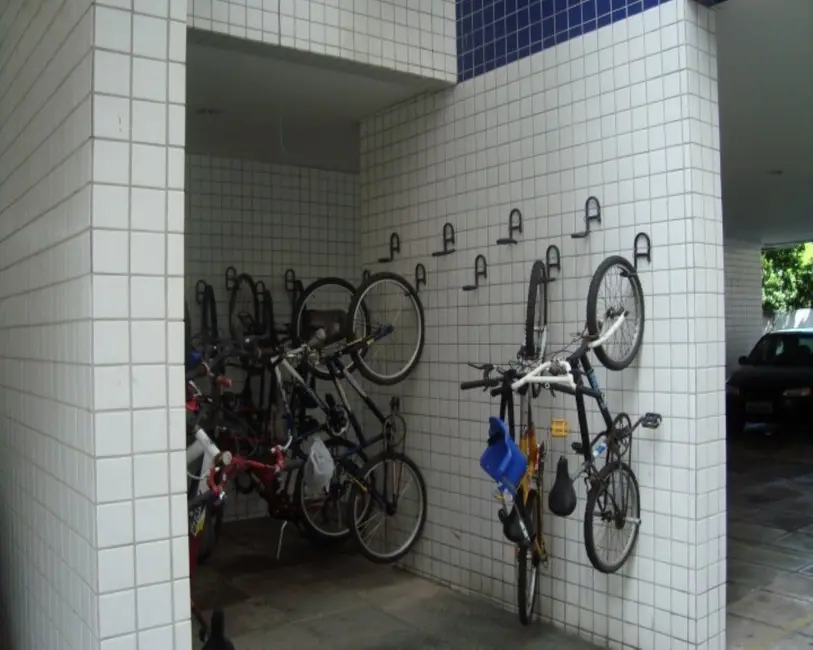 Foto 8 de Apartamento com 2 quartos à venda, 74m2 em Graças, Recife - PE