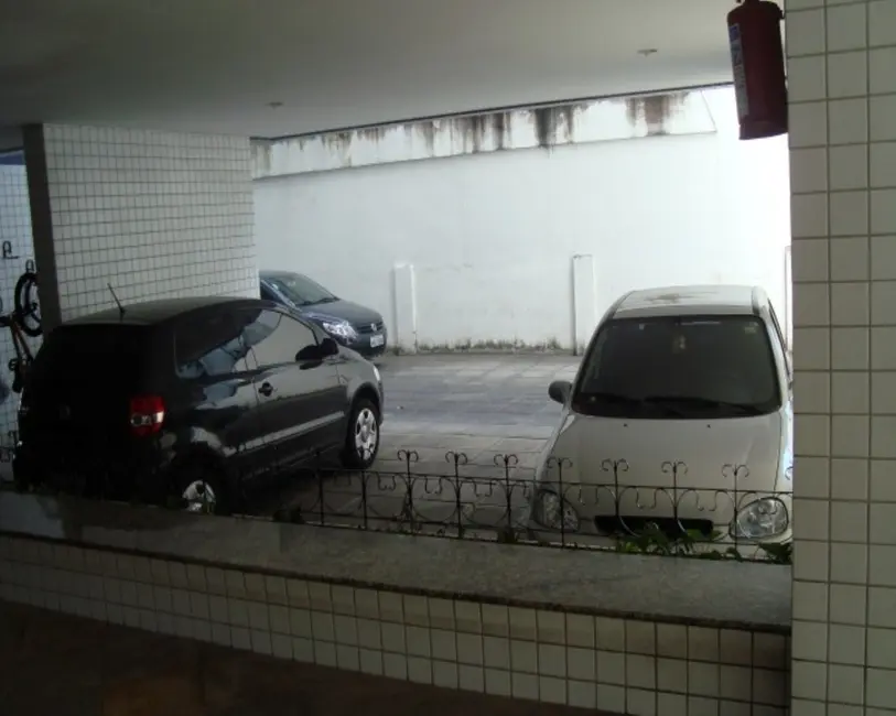 Foto 7 de Apartamento com 2 quartos à venda, 74m2 em Graças, Recife - PE