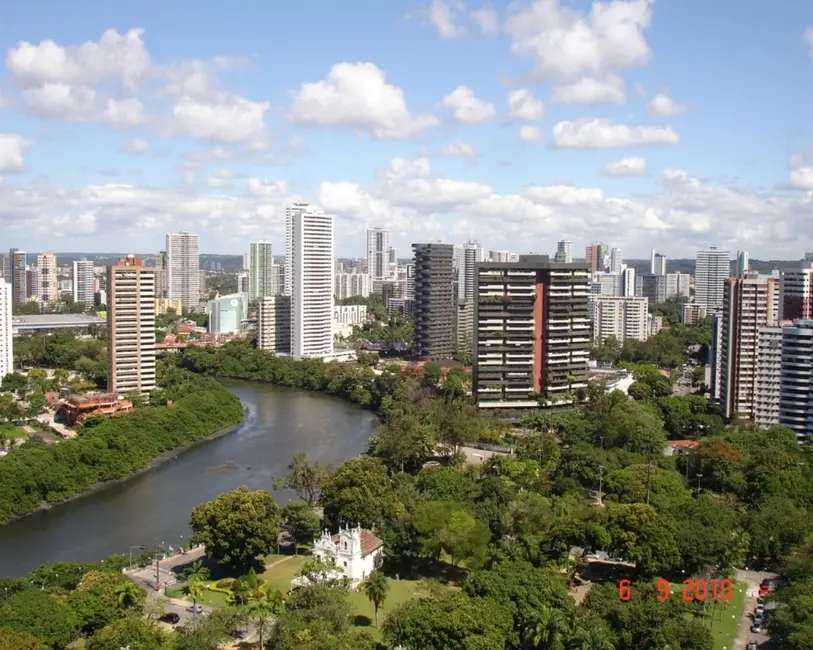 Foto 2 de Apartamento com 1 quarto à venda, 42m2 em Jaqueira, Recife - PE
