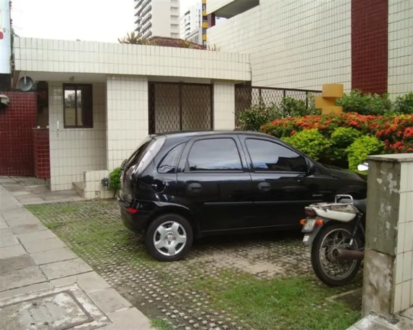 Foto 6 de Apartamento com 3 quartos à venda, 98m2 em Jaqueira, Recife - PE