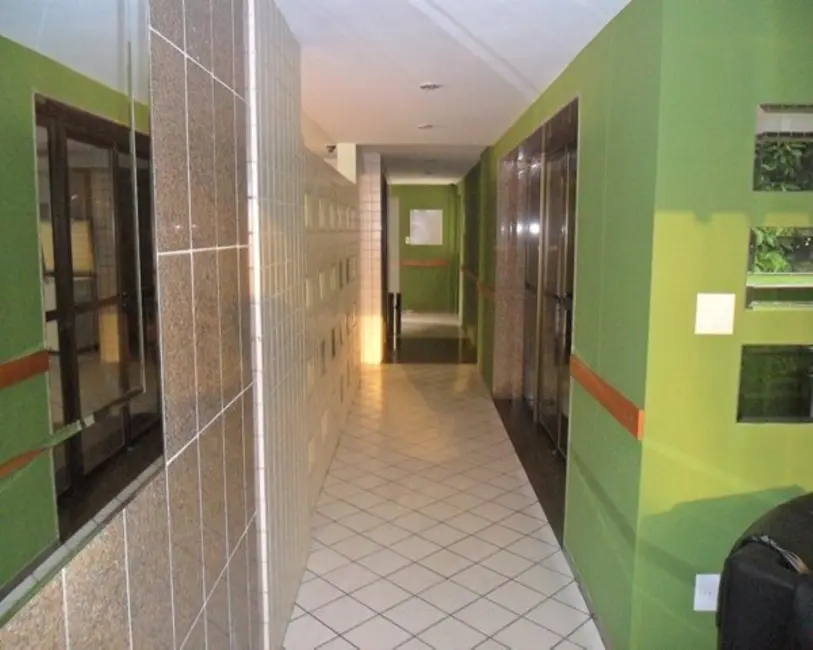 Foto 5 de Apartamento com 3 quartos à venda, 130m2 em Madalena, Recife - PE