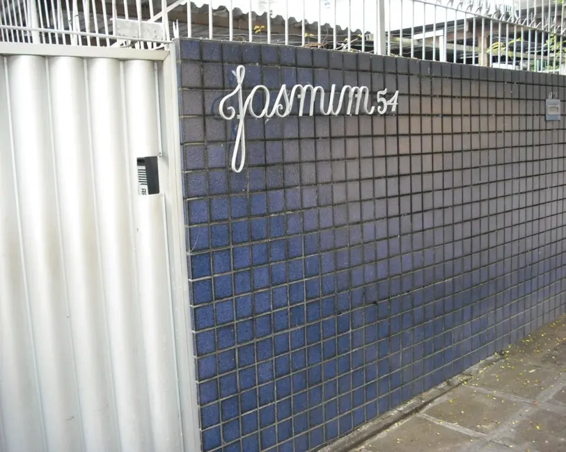 Foto 2 de Apartamento com 2 quartos à venda, 75m2 em Madalena, Recife - PE