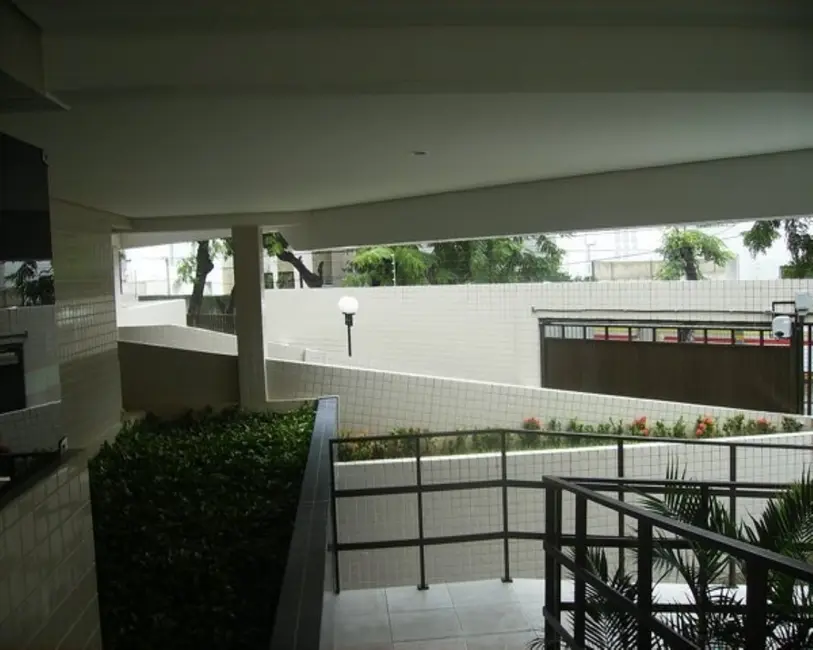 Foto 4 de Apartamento com 3 quartos à venda, 94m2 em Madalena, Recife - PE