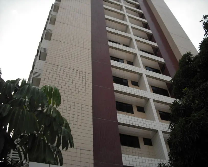 Foto 3 de Apartamento com 2 quartos à venda, 60m2 em Prado, Recife - PE