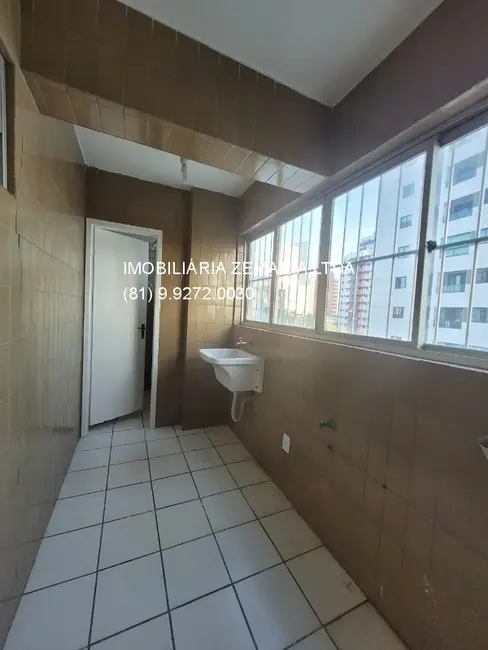 Foto 4 de Apartamento com 2 quartos à venda, 75m2 em Prado, Recife - PE