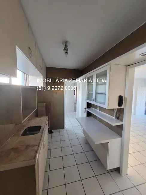 Foto 2 de Apartamento com 2 quartos à venda, 75m2 em Prado, Recife - PE