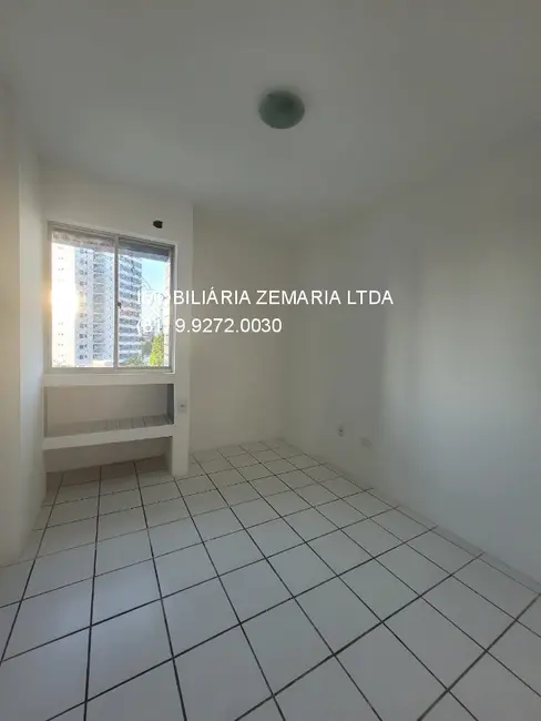 Foto 3 de Apartamento com 2 quartos à venda, 75m2 em Prado, Recife - PE